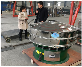 Chinese customers visit our factory